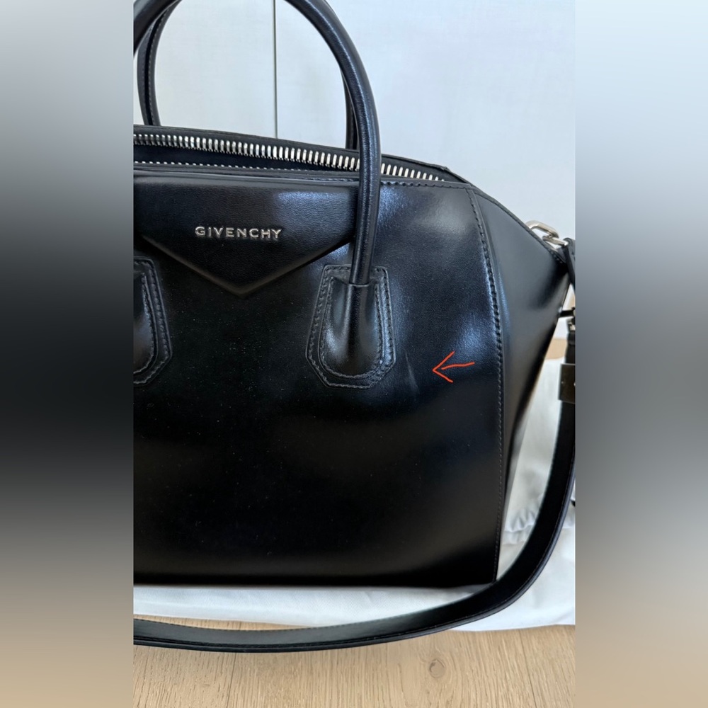 🖤 GIVENCHY Antigona Medium Leather Tote - Picture 8 of 11